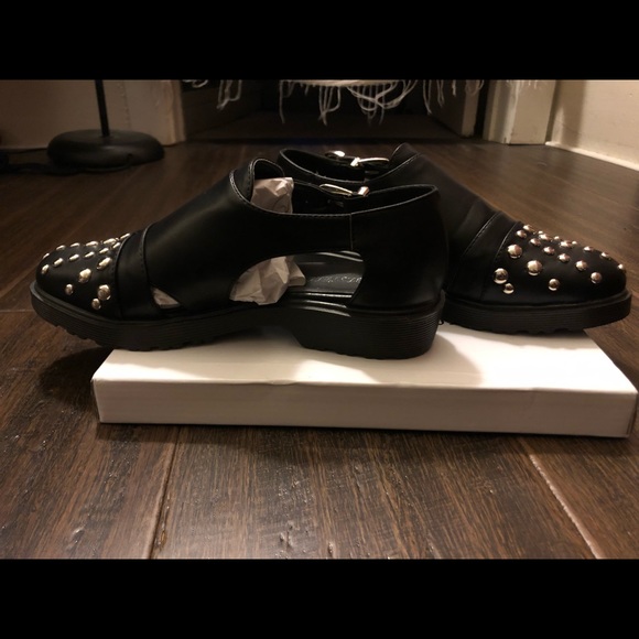 Forgot to return within 30 days. Too big for me - Picture 3 of 3